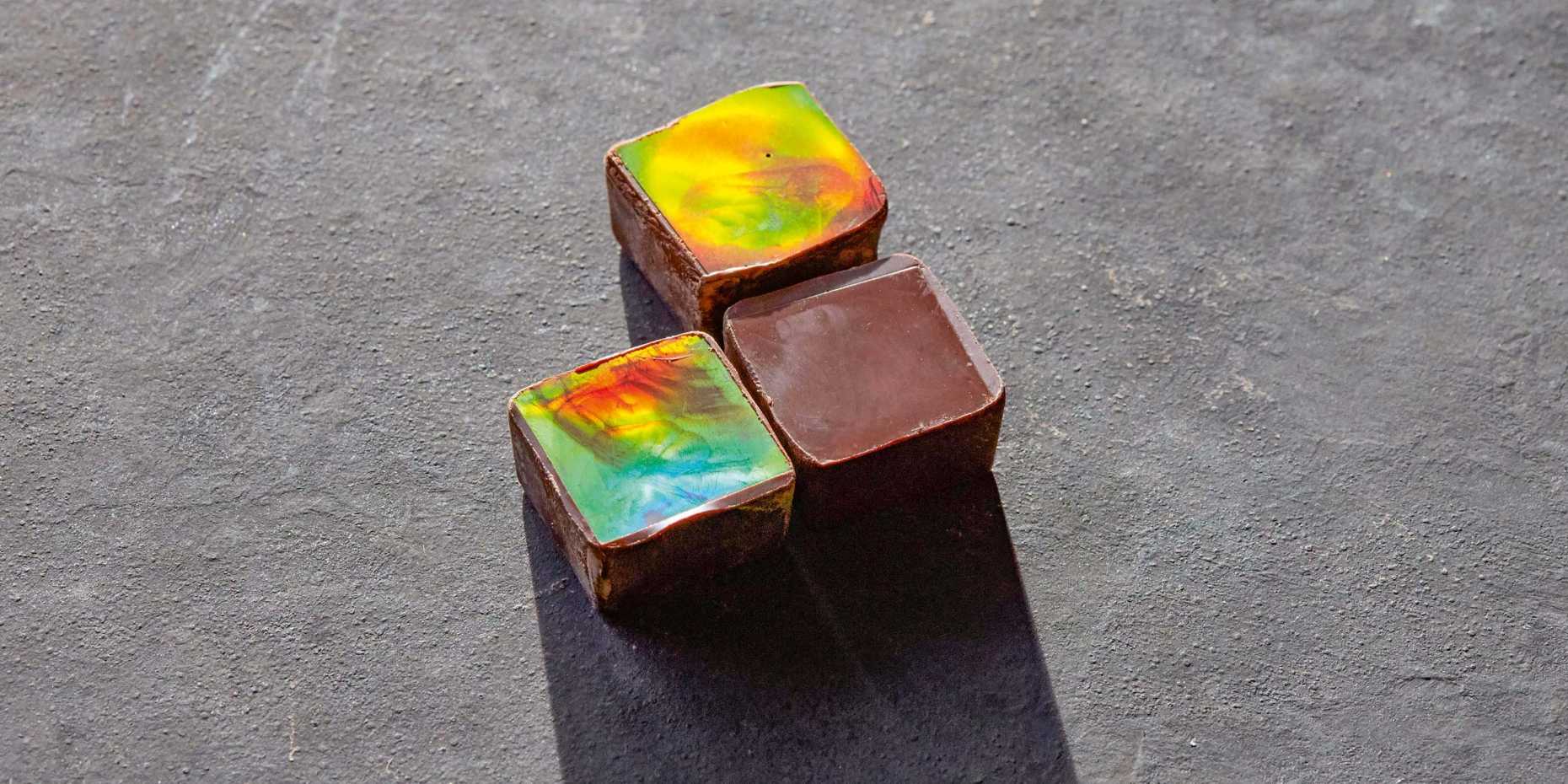 Structural Colours - Chocolate